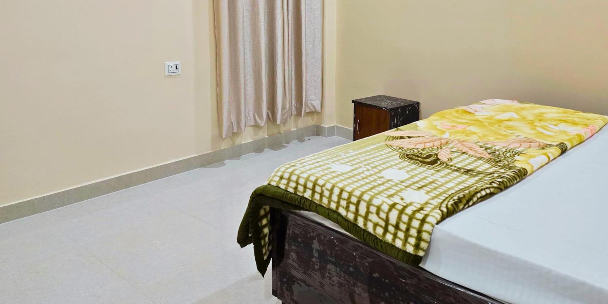 Ramayana Grand Hotel Ayodhya Buitenkant foto