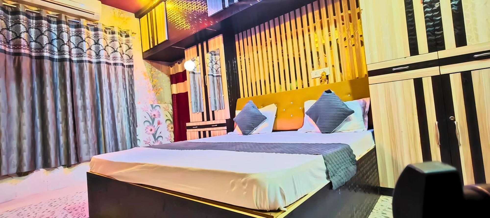 Ramayana Grand Hotel Ayodhya Buitenkant foto